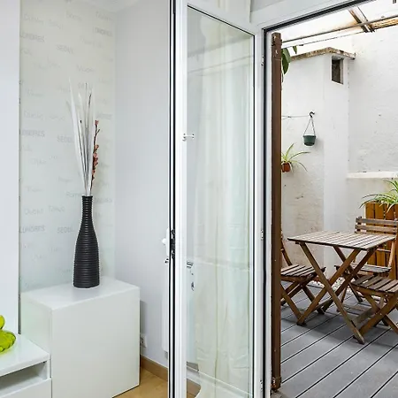Cozy Terrace In Eixample 巴塞罗那
