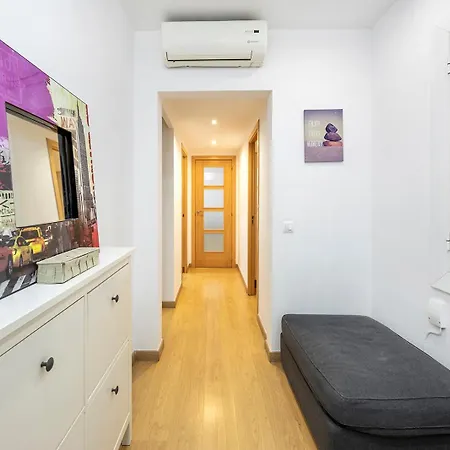 Cozy Terrace In Eixample Apartment *